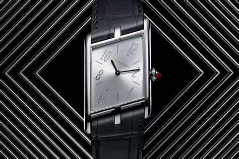 cartier privé tank asymétrique|cartier asymétrique platinum.